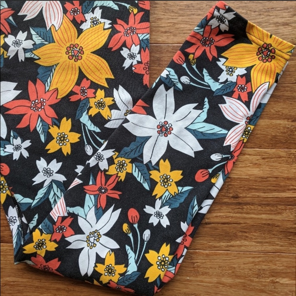 Nike leggings/workout pants.